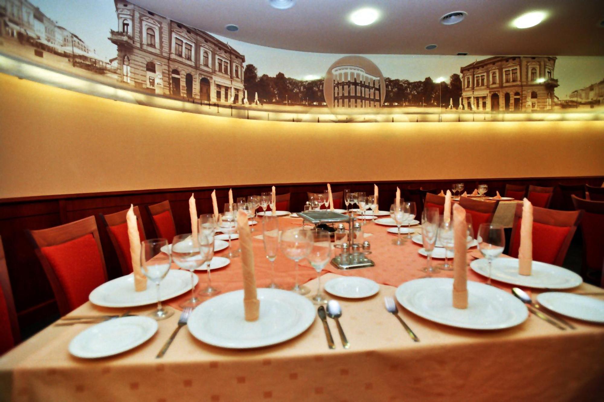 Hotel Savus Slavonski Brod Zewnętrze zdjęcie