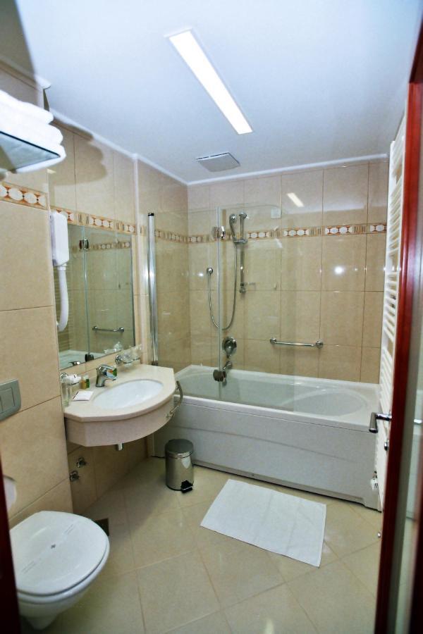 Hotel Savus Slavonski Brod Pokój zdjęcie