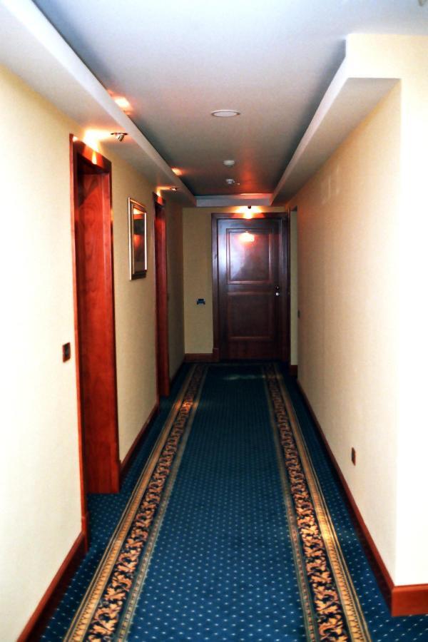 Hotel Savus Slavonski Brod Zewnętrze zdjęcie