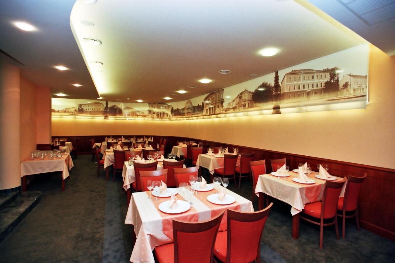 Hotel Savus Slavonski Brod Zewnętrze zdjęcie