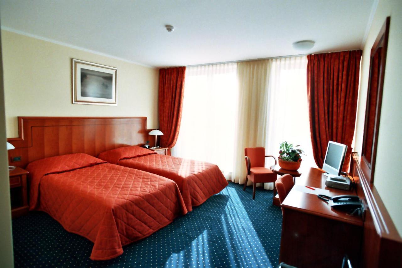 Hotel Savus Slavonski Brod Pokój zdjęcie